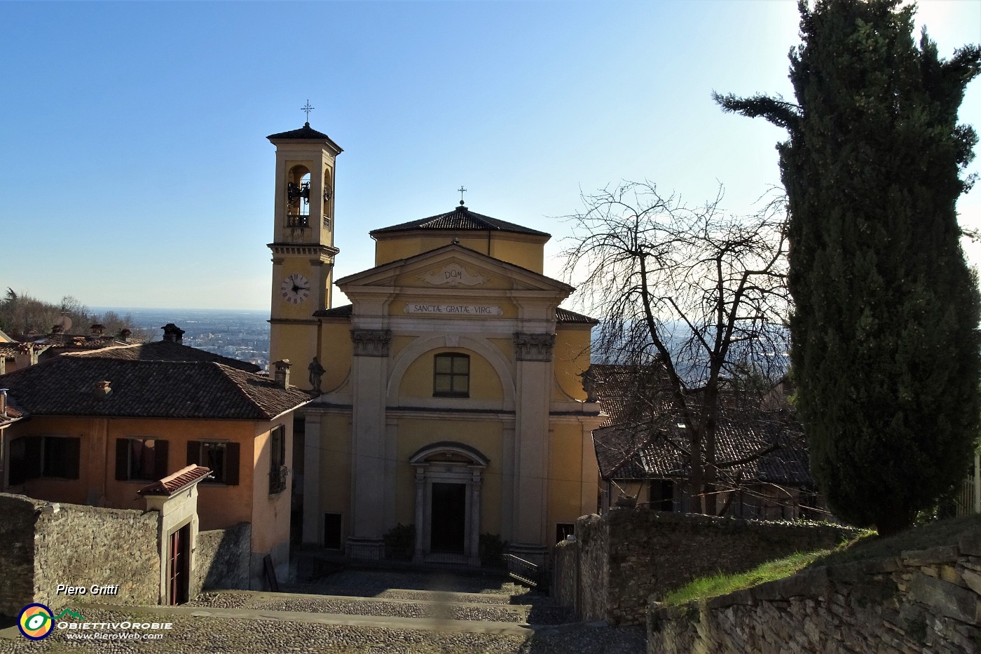 56 Alla chiesa di Santa Grata in Borgo Canale.JPG